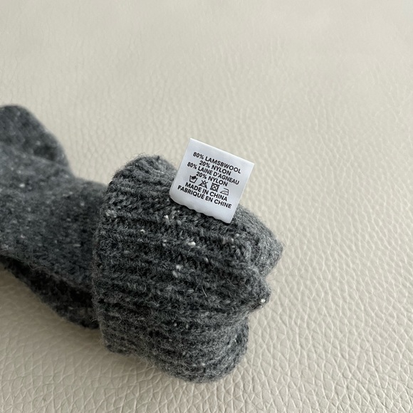 NWOT - Frank and Oak Men’s Wool Blended Gloves - Picture 4 of 4